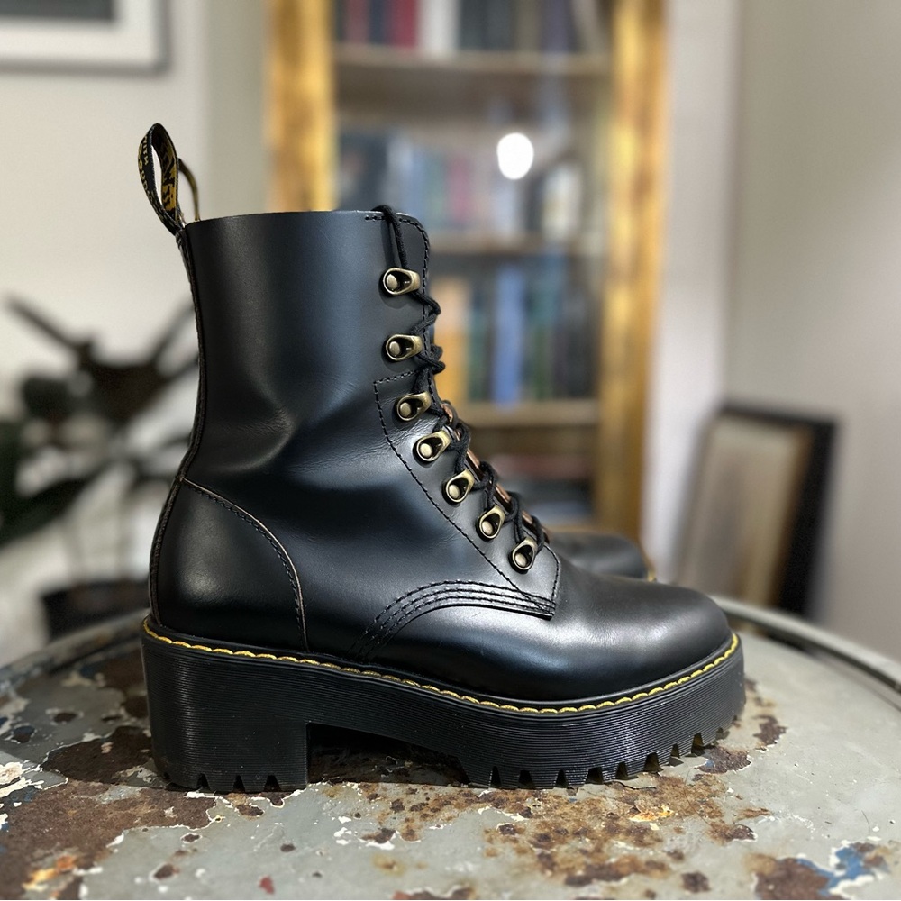 Dr Martens Leona Black Lace-Up Boots W8